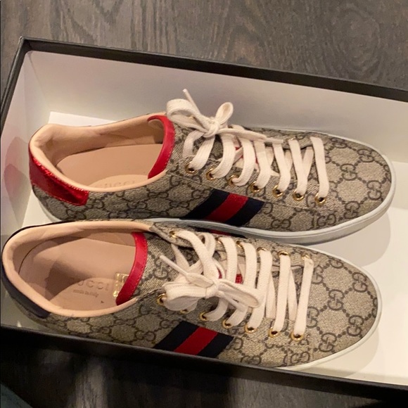 Gucci sneakers - Picture 1 of 4